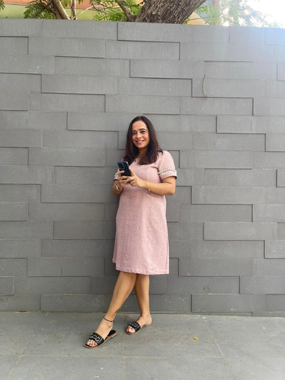 Mauve linen dress with shells